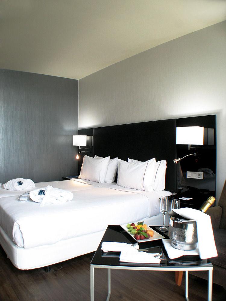 Ac Hotel Som By Marriott L'Hospitalet de Llobregat Kültér fotó