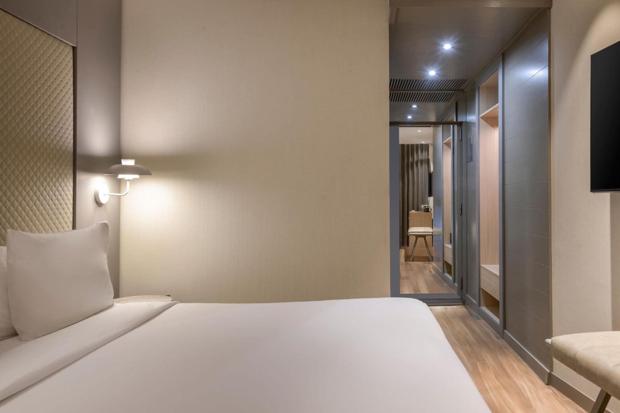 Ac Hotel Som By Marriott L'Hospitalet de Llobregat Kültér fotó