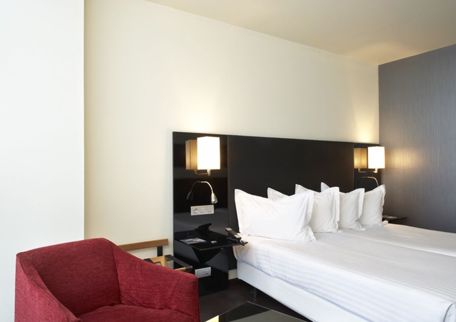 Ac Hotel Som By Marriott L'Hospitalet de Llobregat Kültér fotó